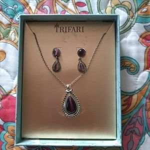 Earring & necklace jewelry set.  Faux amethyst.  Fashion jewelry.